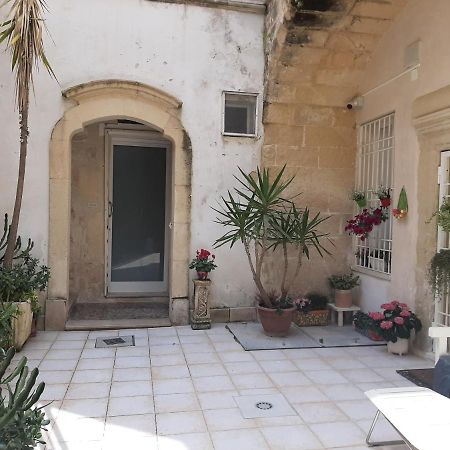 Il Vico Apartment Lecce Luaran gambar