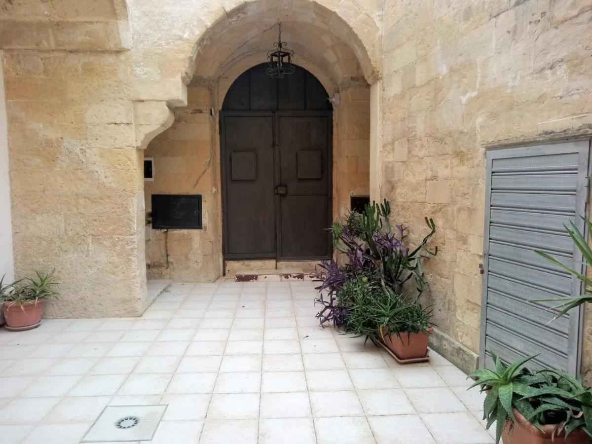 Il Vico Apartment Lecce Luaran gambar